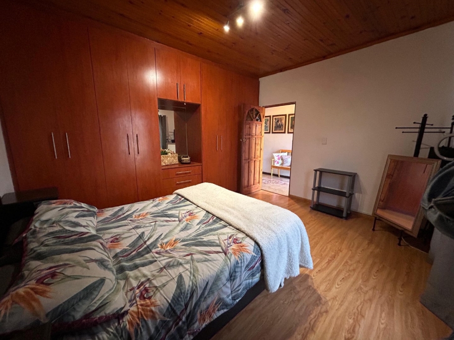4 Bedroom Property for Sale in Heuwelkruin Eastern Cape